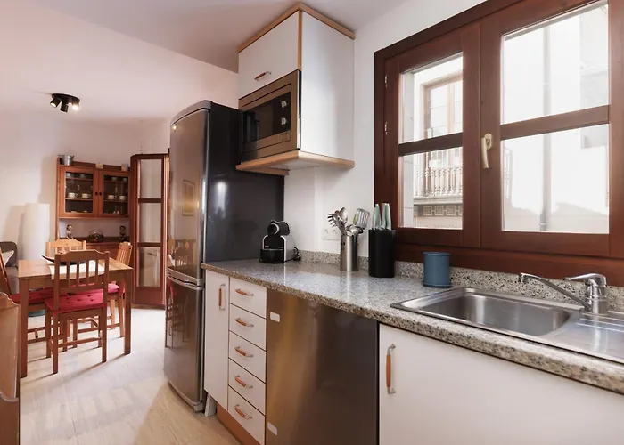 Lets Holidays Centric With Parking Tossa Apartment Tossa de Mar