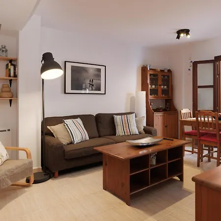 Lets Holidays Centric With Parking Tossa Τόσα ντε Μαρ